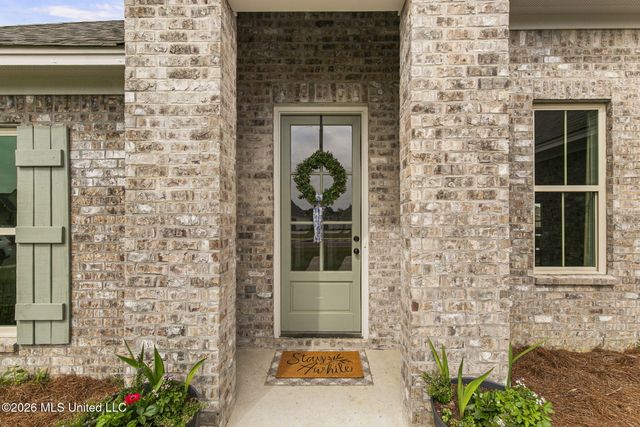 425 Baleigh Way, Canton, MS 39046