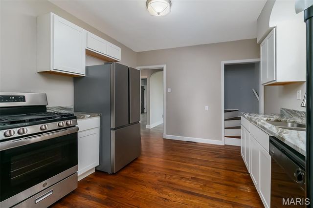 1375 S New Florissant Road, Florissant, MO 63031