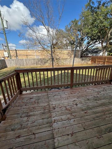 5424 4th Street, Katy, TX 77493