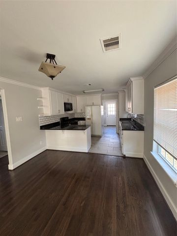 5424 4th Street, Katy, TX 77493