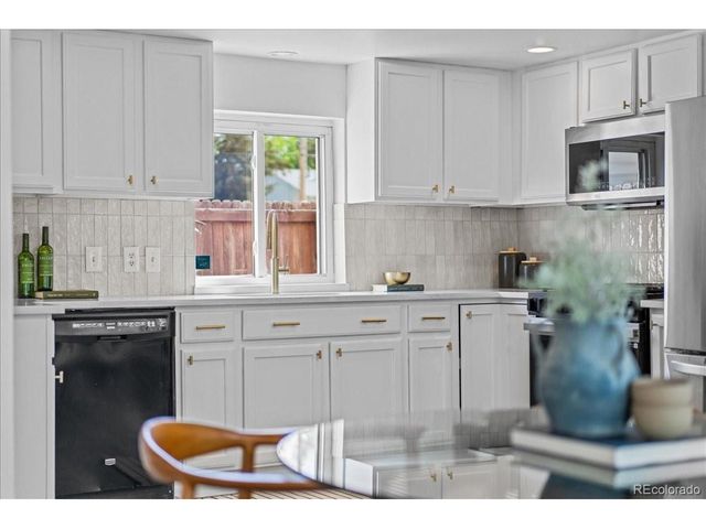 745 High St, Erie, CO 80516