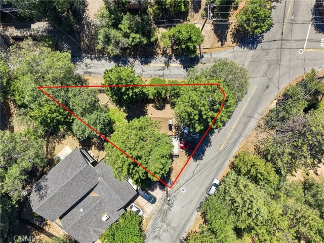 2673 Soutar, Running Springs, CA 92382