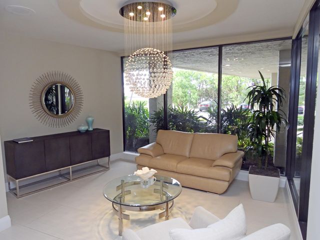 3912 S Ocean Boulevard 205, Highland Beach, FL 33487