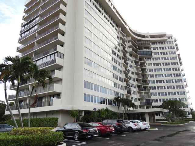 3912 S Ocean Boulevard 205, Highland Beach, FL 33487