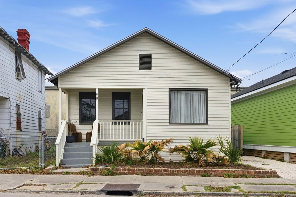 Image 1 of property listing at 58 Congress Street, Charleston, SC 29403