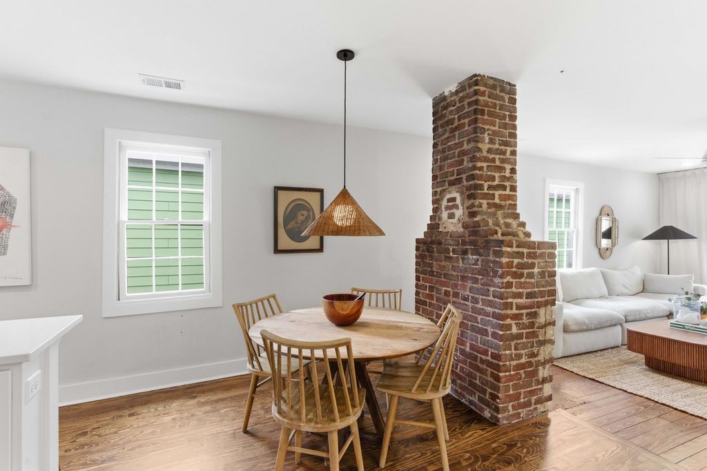 Image 10 of property listing at 58 Congress Street, Charleston, SC 29403