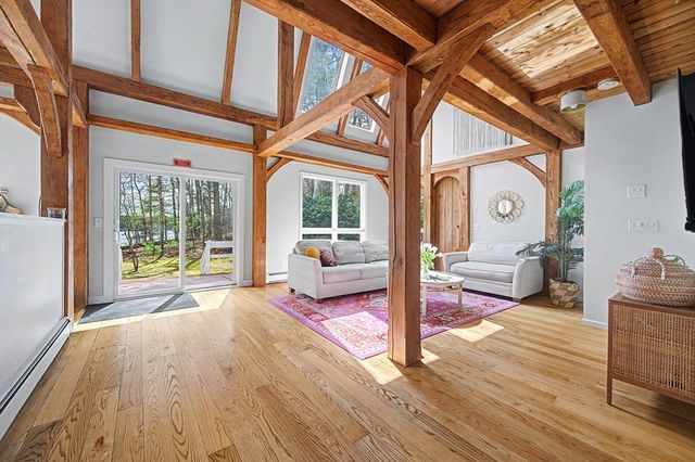 8 Donna Pass, Hopkinton, MA 01748
