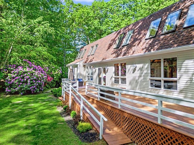 8 Donna Pass, Hopkinton, MA 01748