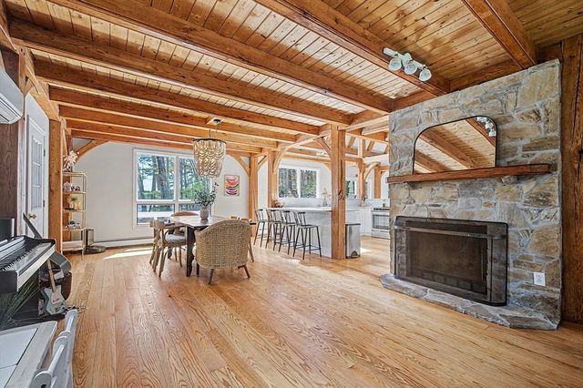 8 Donna Pass, Hopkinton, MA 01748