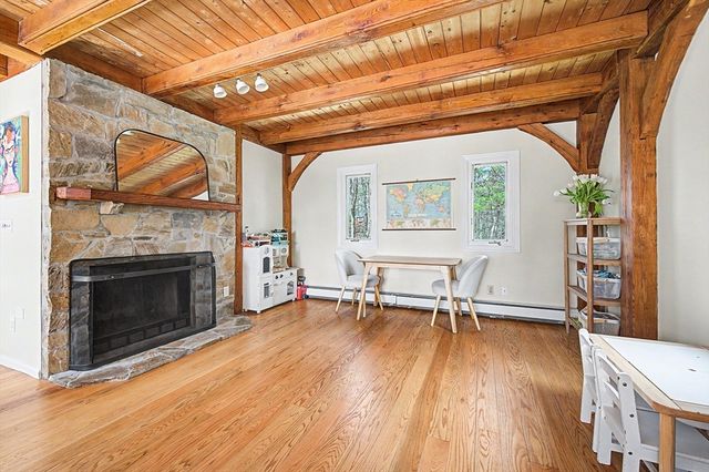 8 Donna Pass, Hopkinton, MA 01748