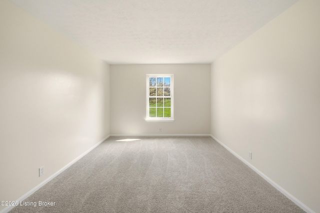 413 Logsdon Ct, Douglass Hills, KY 40243