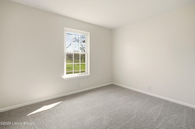 413 Logsdon Ct, Douglass Hills, KY 40243