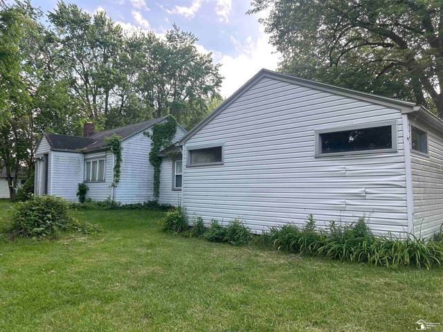 7467 S Telegraph Road, Bedford Twp, MI 48182