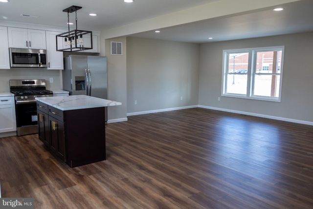 205 SUMNER ST, Buena, NJ 08310