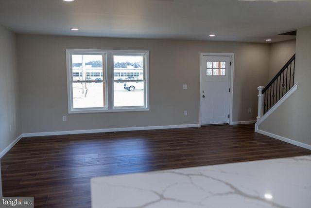 205 SUMNER ST, Buena, NJ 08310