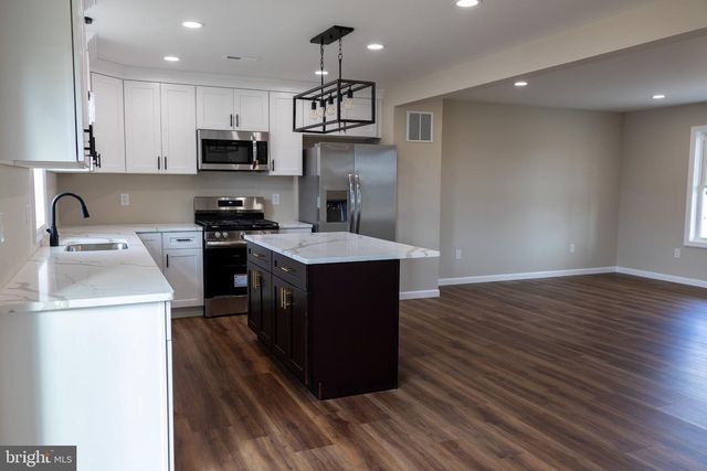 205 SUMNER ST, Buena, NJ 08310