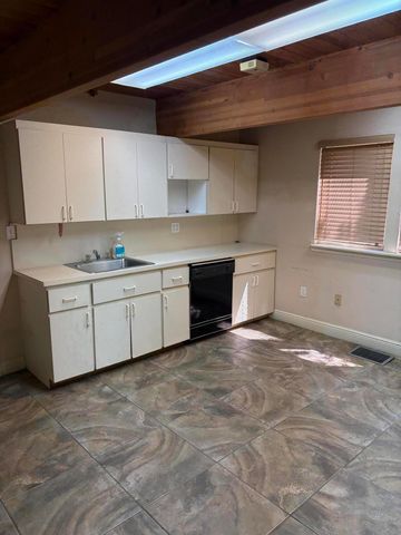 6190 NW 11th Street, Sunrise, FL 33313