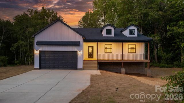 47 Tennyson Drive, Taylorsville, NC 28681