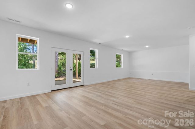 47 Tennyson Drive, Taylorsville, NC 28681