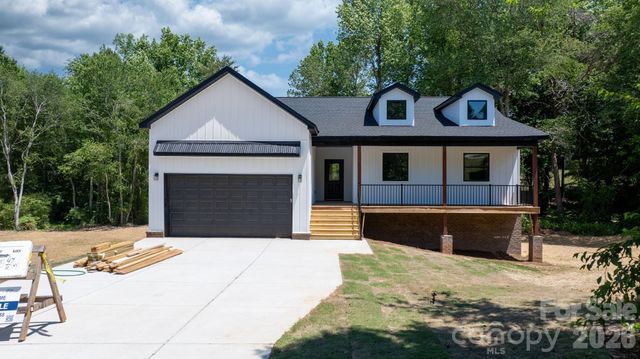 47 Tennyson Drive, Taylorsville, NC 28681