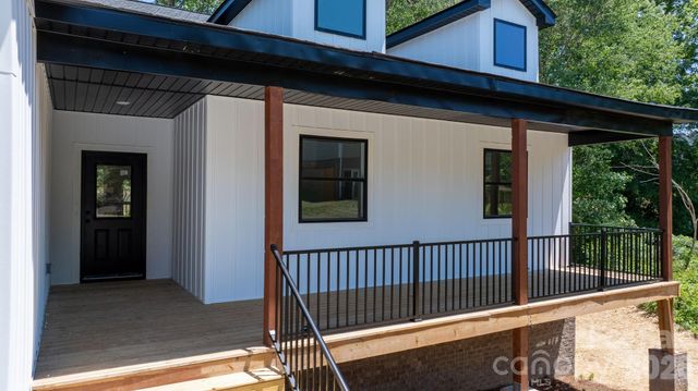 47 Tennyson Drive, Taylorsville, NC 28681