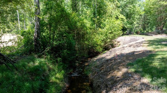 47 Tennyson Drive, Taylorsville, NC 28681