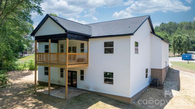 47 Tennyson Drive, Taylorsville, NC 28681