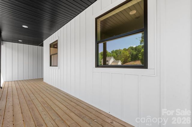 47 Tennyson Drive, Taylorsville, NC 28681