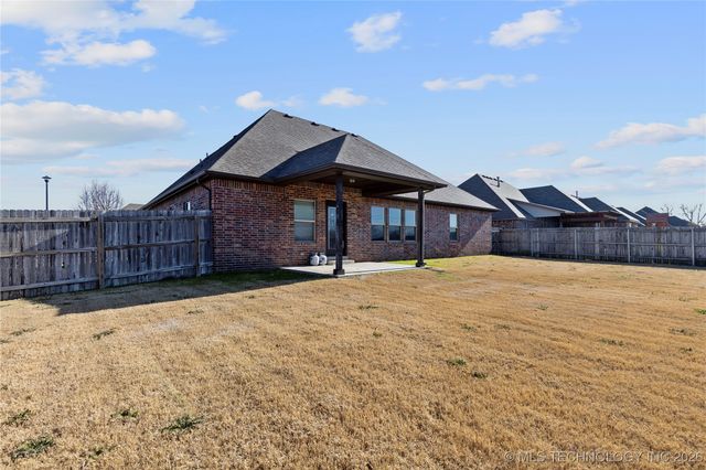 10402 S 226th East Avenue, Broken Arrow, OK 74014