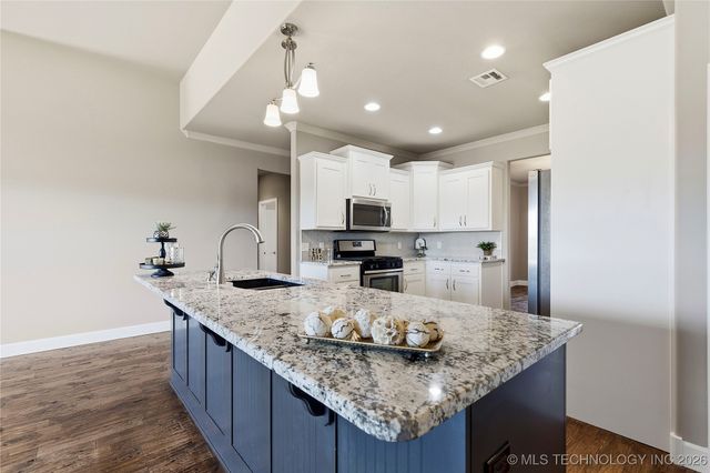 10402 S 226th East Avenue, Broken Arrow, OK 74014