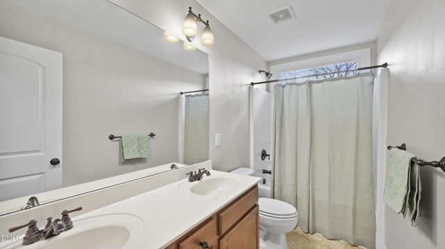 2817 Oakley Woods Lane, Apex, NC 27539