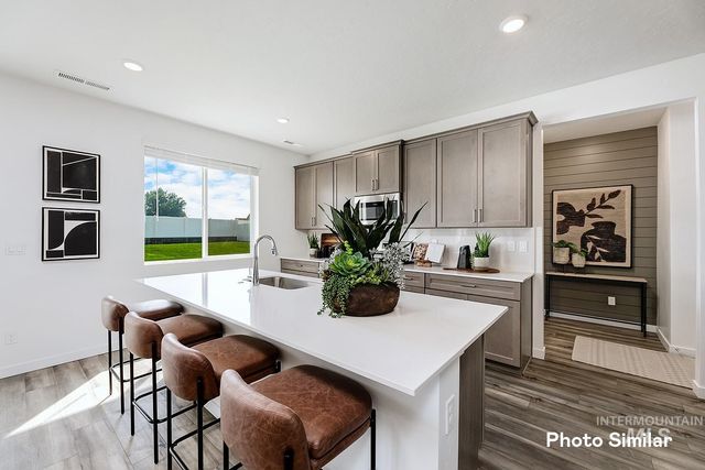 122 Ravello St, Caldwell, ID 83607