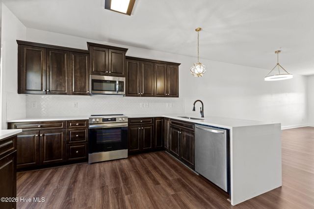 400 Garland Shores Drive, Hubert, NC 28539