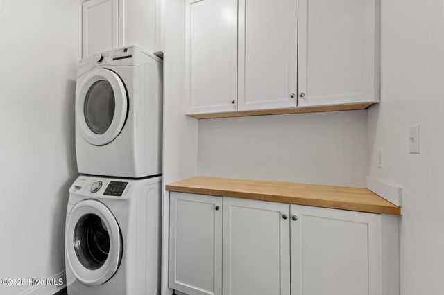 400 Garland Shores Drive, Hubert, NC 28539