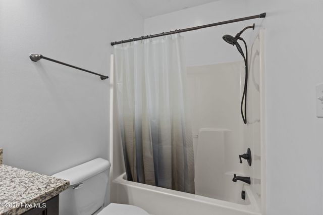 400 Garland Shores Drive, Hubert, NC 28539