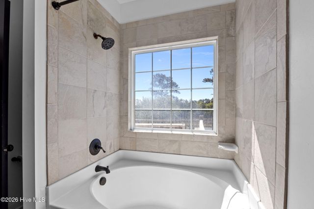 400 Garland Shores Drive, Hubert, NC 28539