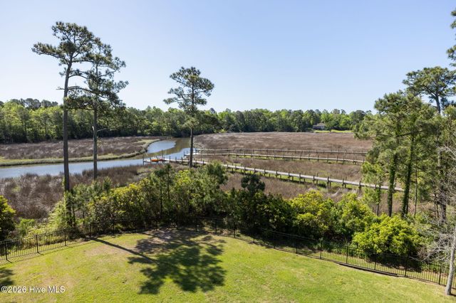 400 Garland Shores Drive, Hubert, NC 28539