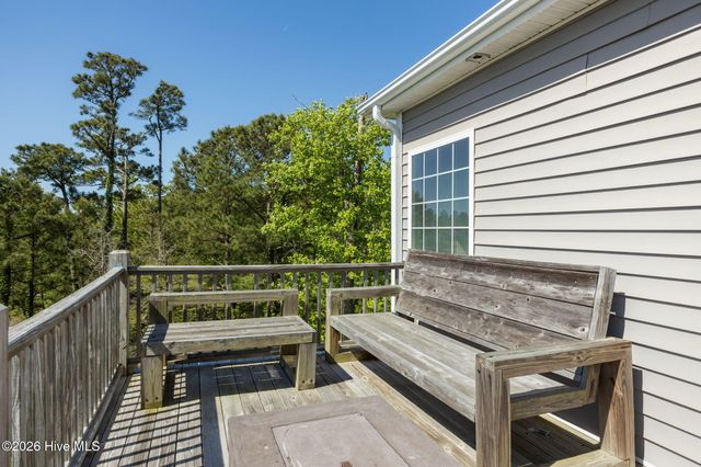 400 Garland Shores Drive, Hubert, NC 28539