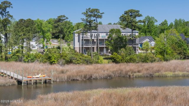 400 Garland Shores Drive, Hubert, NC 28539