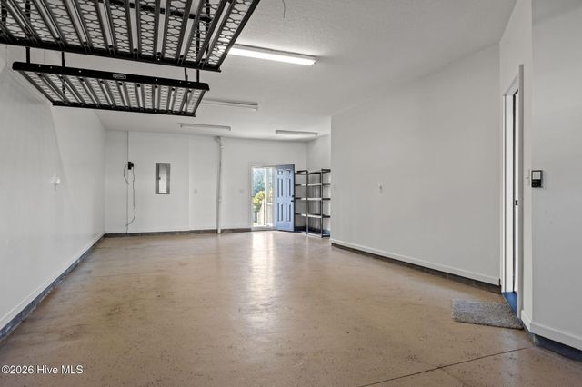 400 Garland Shores Drive, Hubert, NC 28539