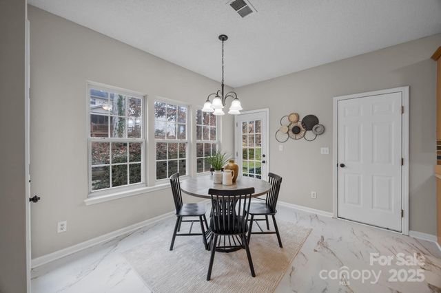 118 Meadow Pond Lane, Mooresville, NC 28117