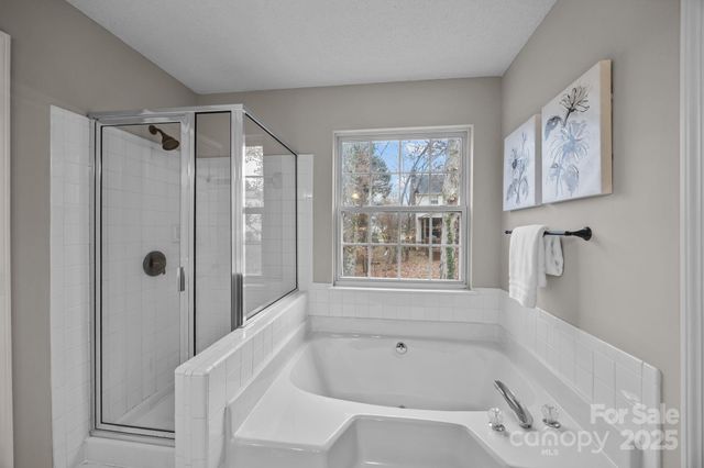 118 Meadow Pond Lane, Mooresville, NC 28117