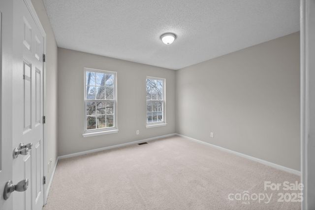 118 Meadow Pond Lane, Mooresville, NC 28117