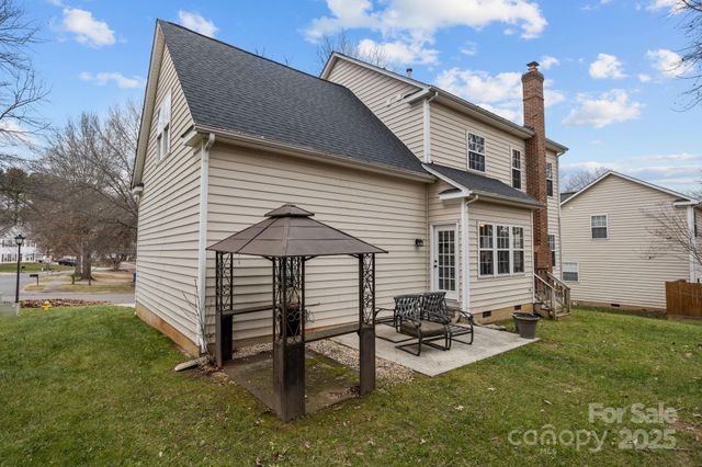 118 Meadow Pond Lane, Mooresville, NC 28117