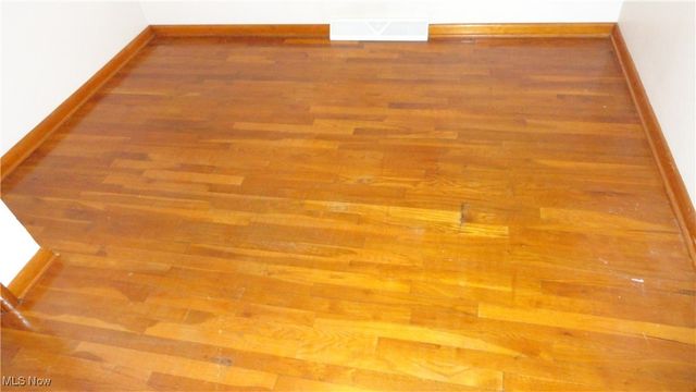 1788 Rolling Acres Road, New Cumberland, WV 26047