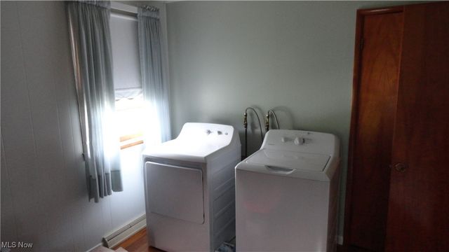 1788 Rolling Acres Road, New Cumberland, WV 26047