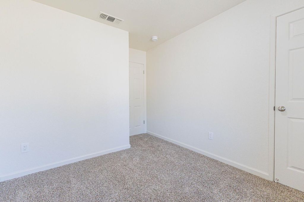 Image 12 of property listing at 116 Leyva Avenue, Firebaugh, CA 93622