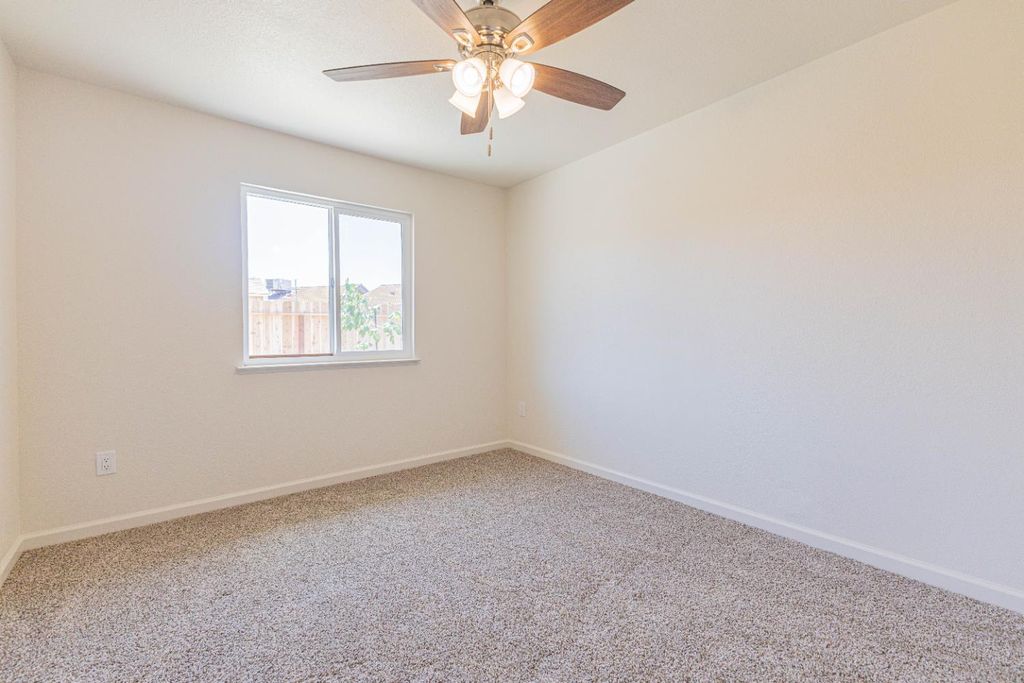 Image 17 of property listing at 116 Leyva Avenue, Firebaugh, CA 93622