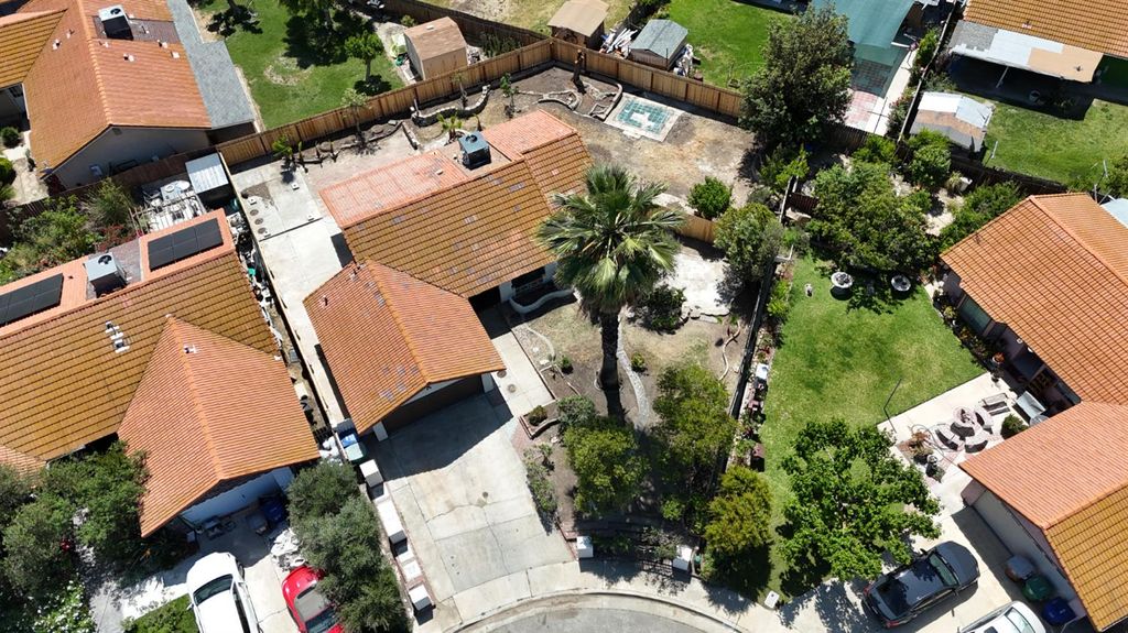 Image 23 of property listing at 116 Leyva Avenue, Firebaugh, CA 93622