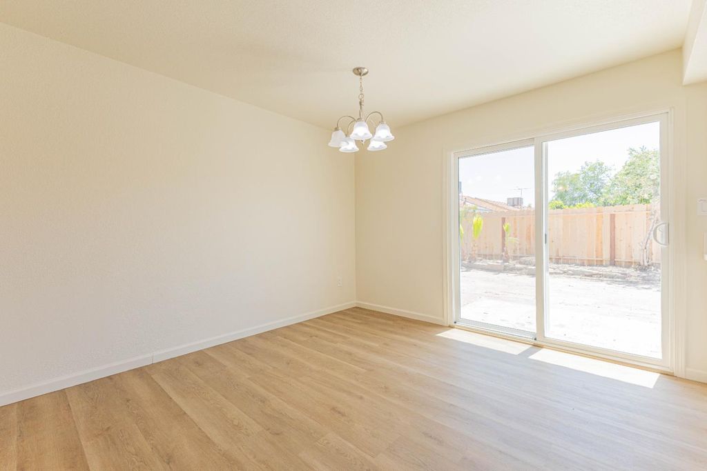 Image 6 of property listing at 116 Leyva Avenue, Firebaugh, CA 93622